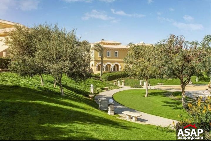 Town House Corner for Sale in Hyde Park Town House Corner for Sale in Hyde Park