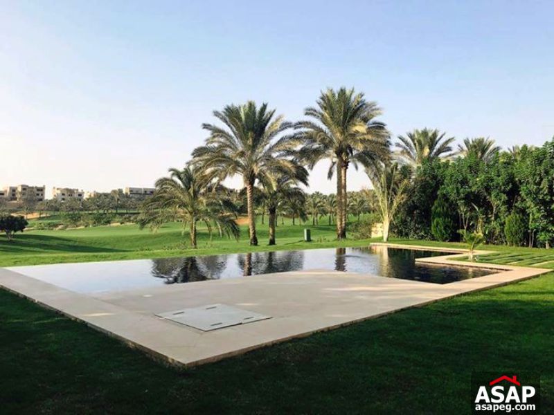 Villa with Pool for Sale in Katameya Dunes