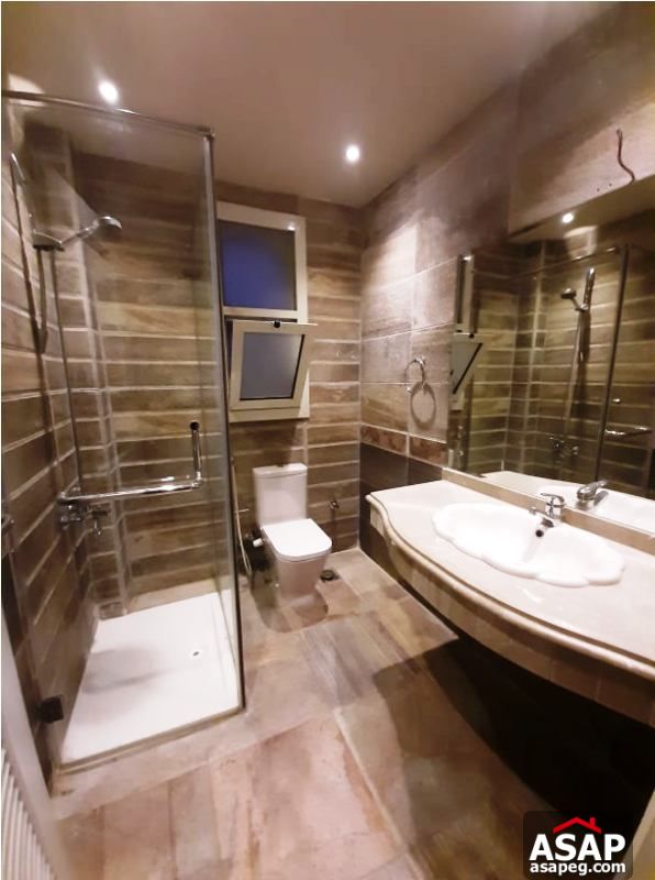 Twin House with Pool View in Patio for rent