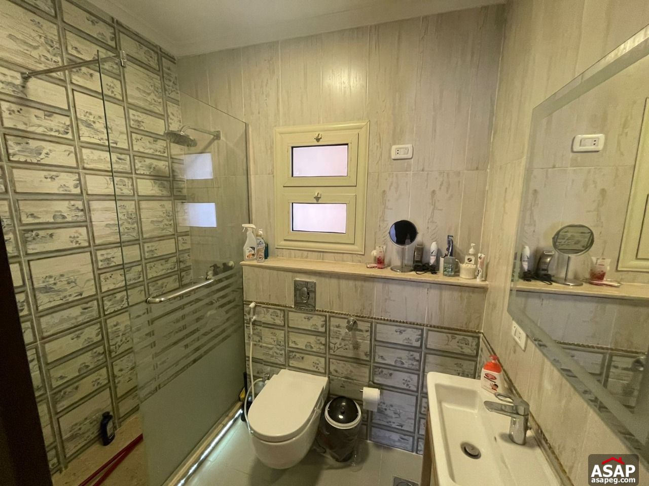 Furnished Apartment for Rent in Hyde Park Furnished Apartment for Rent in Hyde Park