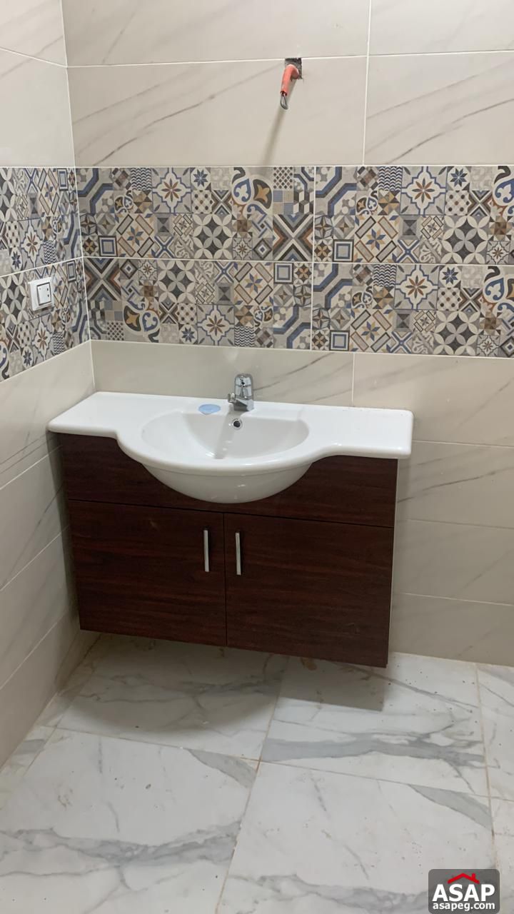 Duplex with Garden for Rent in Eastown Sodic