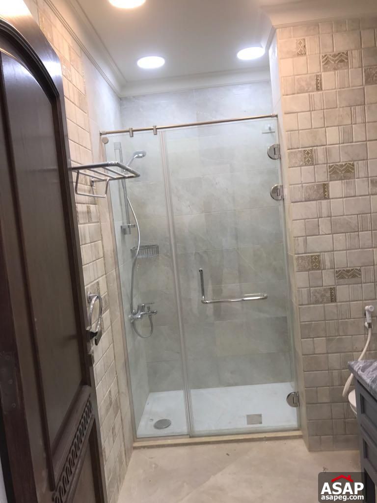 Modern Apartment in Eastown for Rent