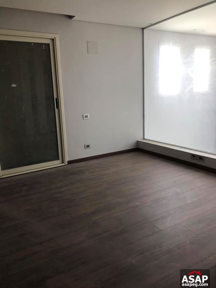 Twin House with Golf View in Palm Hills - 6 October