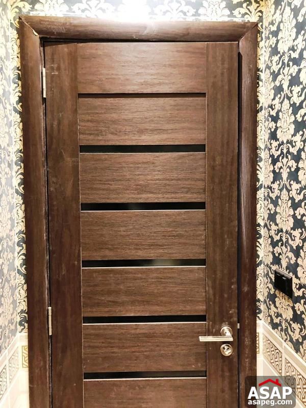 Property with Garden View in Eastown Property with Garden View in Eastown