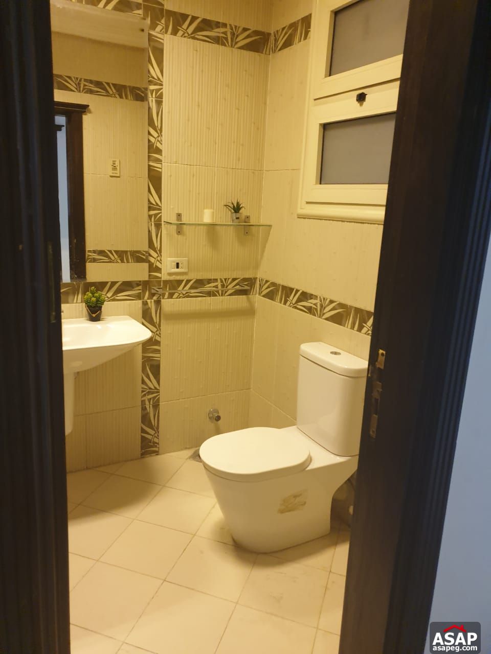 Penthouse for Rent in West Golf