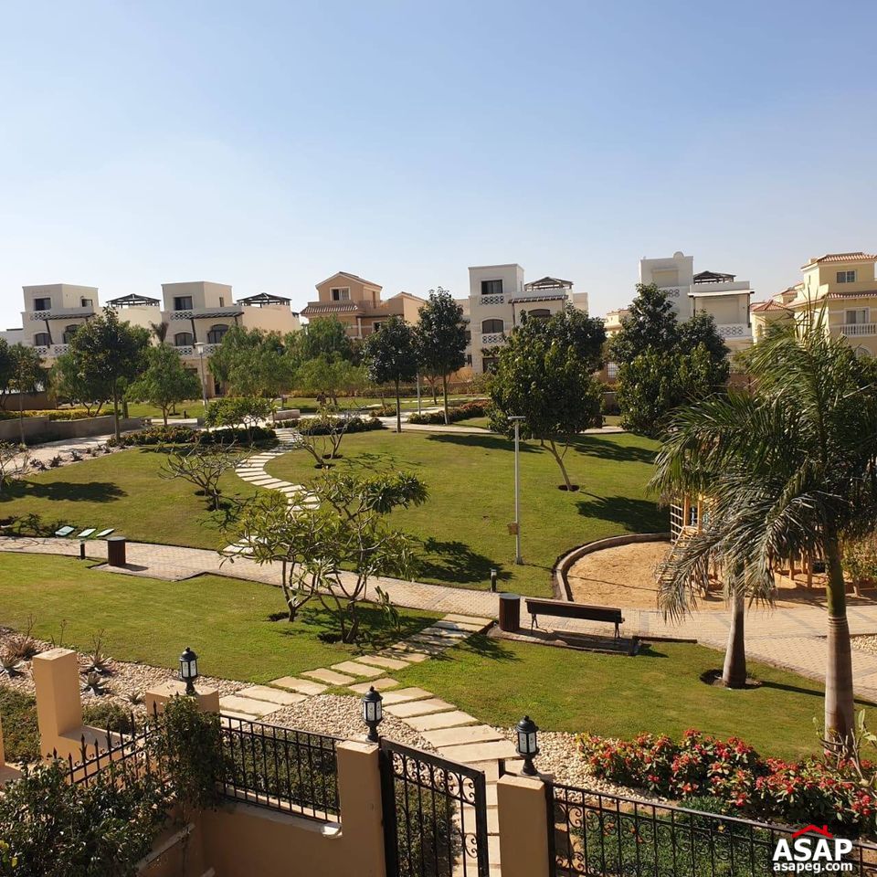 Stand Alone for Rent in Hyde Park