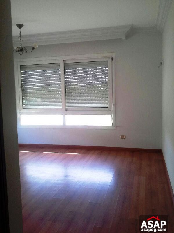 Villa for Sale in Lake View Villa for Sale in Lake View