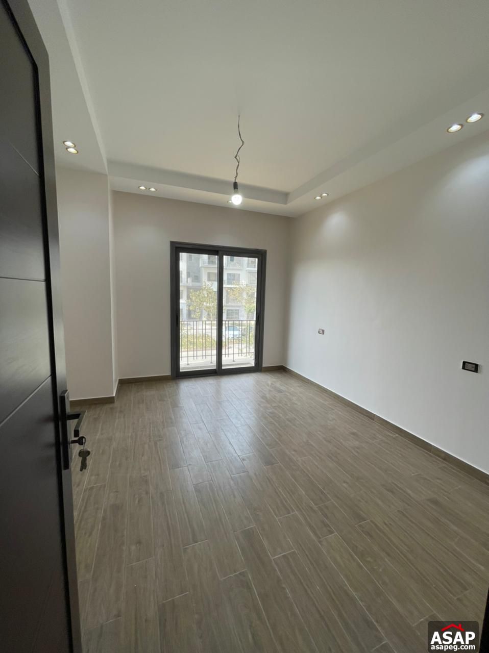 Semi Furnished Apartment for Rent in Eastown