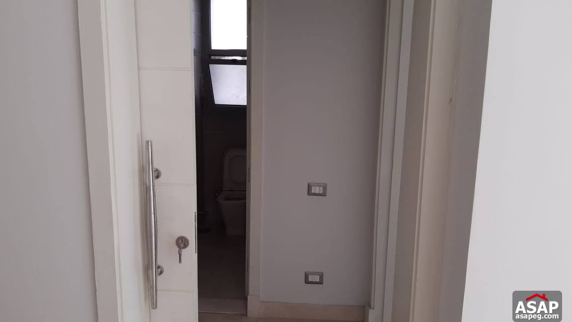 Studio for Sale in Village Gate Studio for Sale in Village Gate