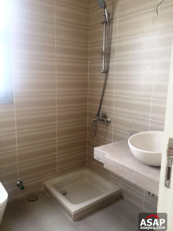 Penthouse for Rent in Village Gate