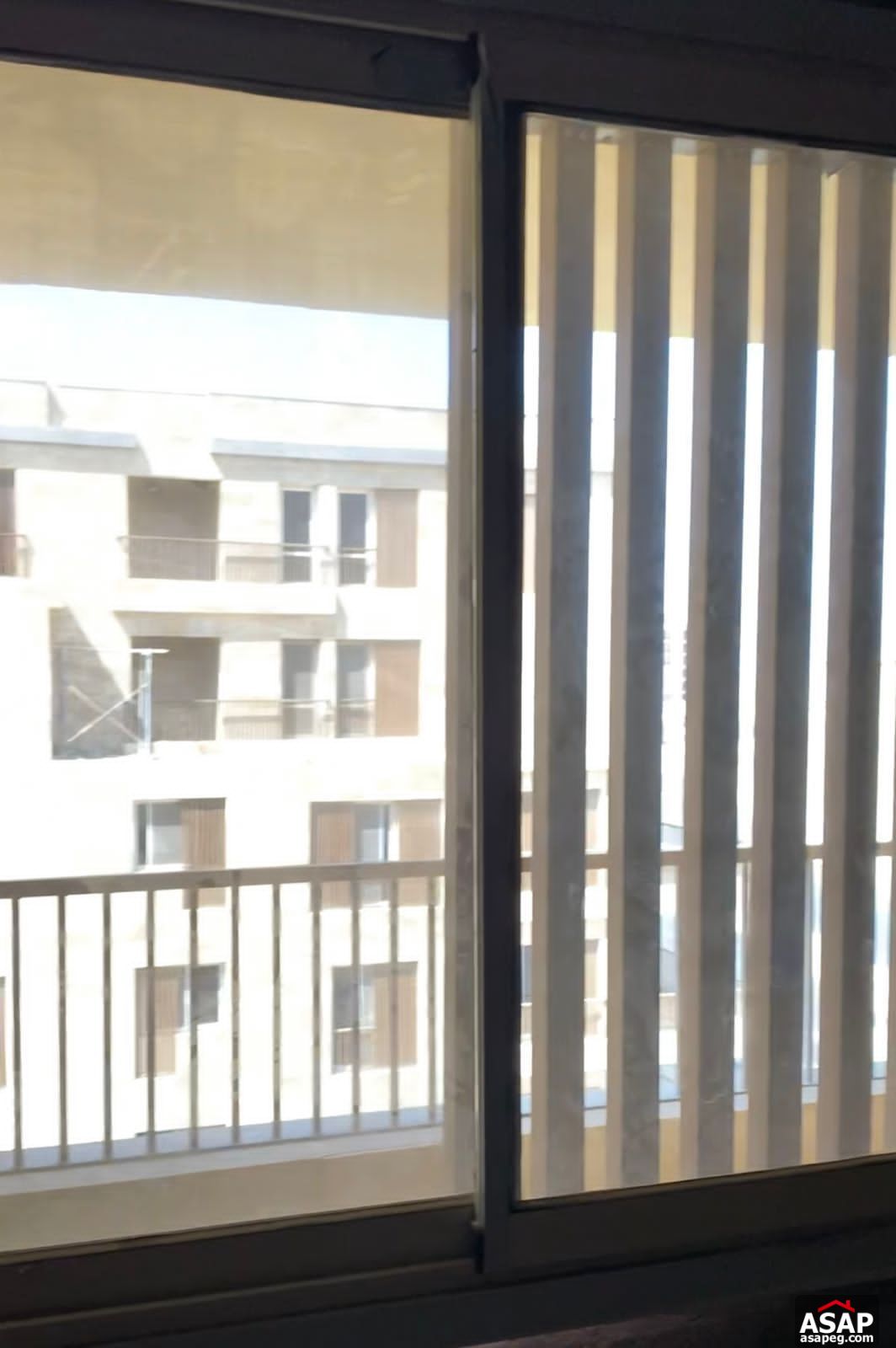 Penthouse for Sale in Taj City Compound Penthouse for Sale in Taj City Compound