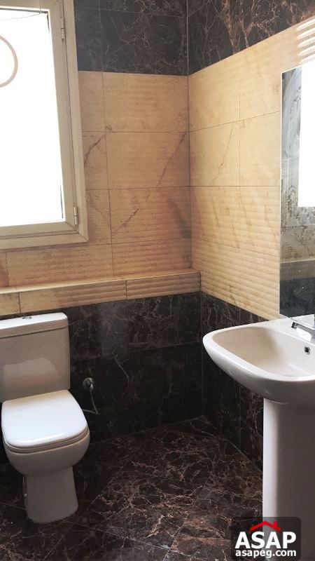 Ultra Modern Villa with Swimming Pool in New Cairo Ultra Modern Villa with Swimming Pool in New Cairo