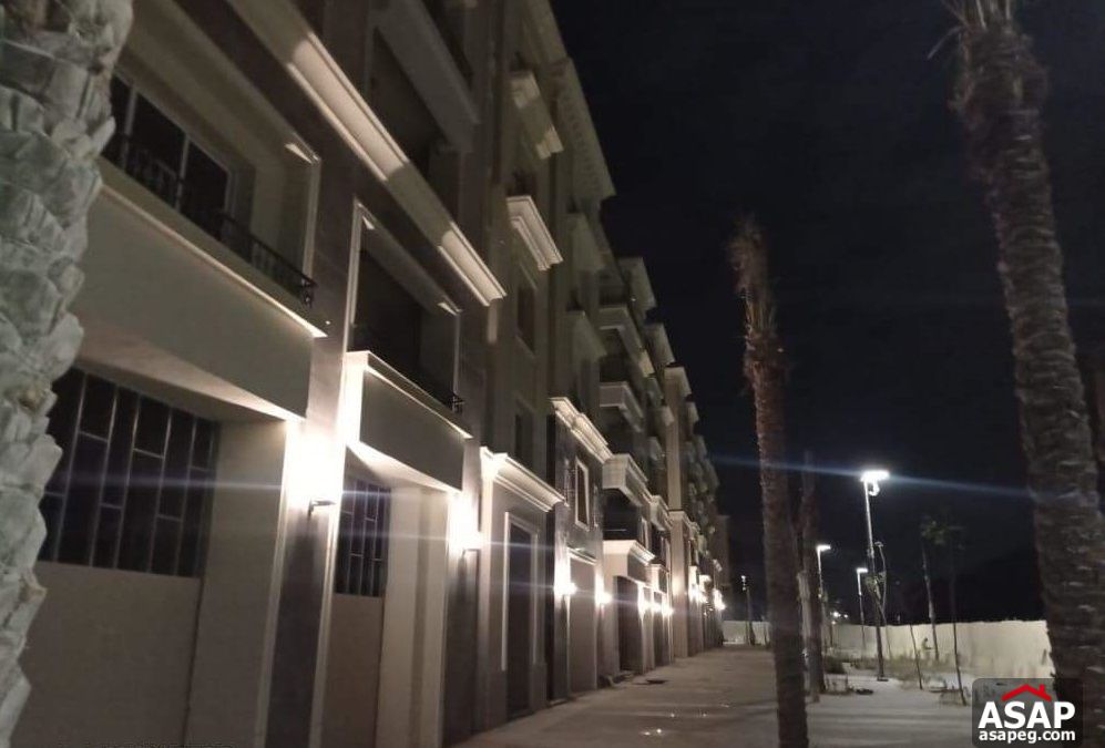 Apartment with Pool View for Sale in Mivida Apartment with Pool View for Sale in Mivida