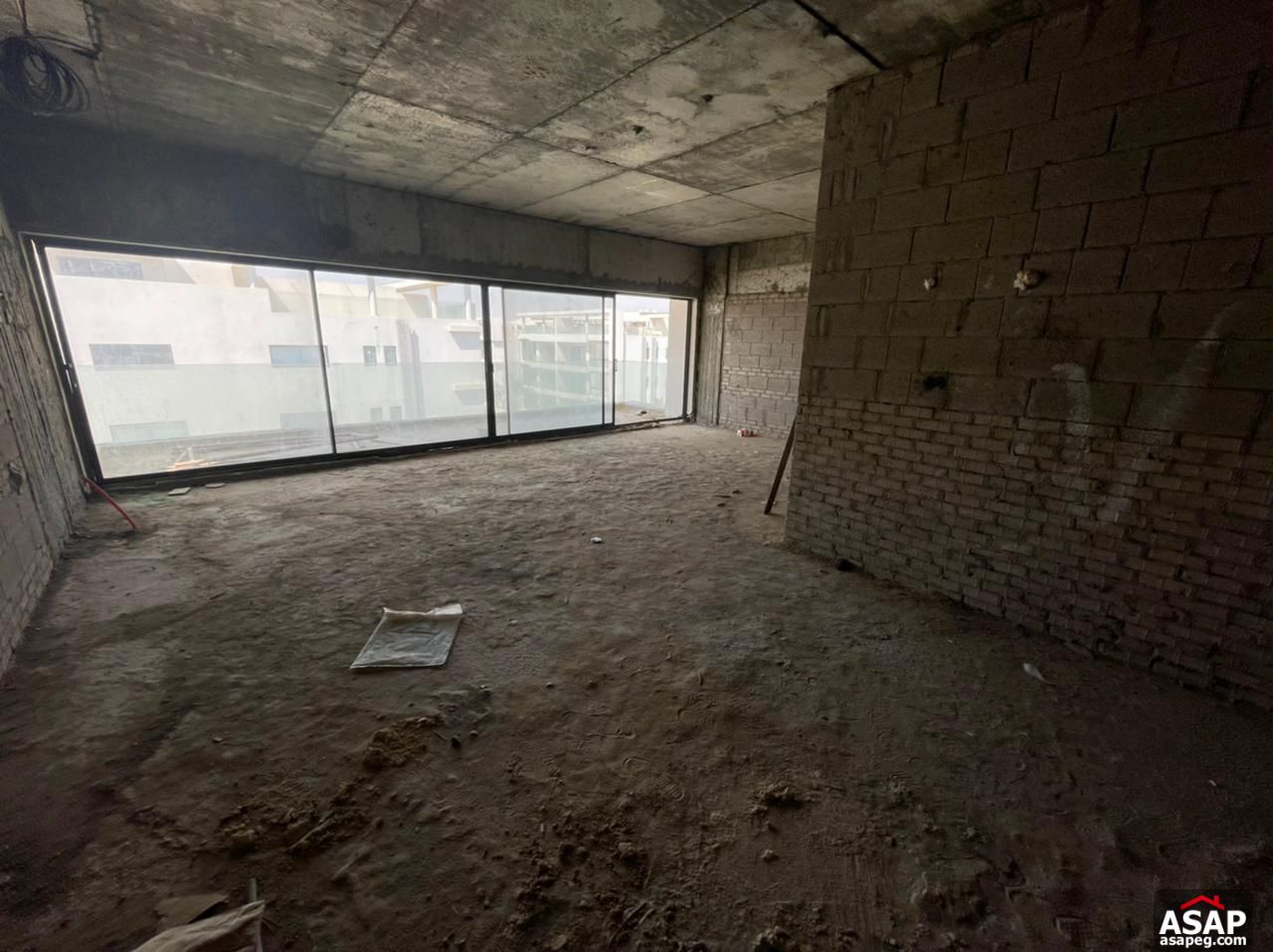 Penthouse with Pool for Sale in Lake View Residence Penthouse with Pool for Sale in Lake View Residence