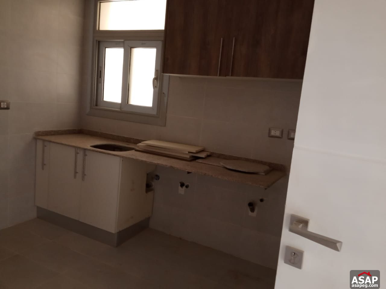 Ground Floor for Rent in Village Gate Ground Floor for Rent in Village Gate