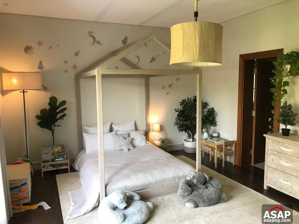 Stand Alone for Sale in Arabella Park