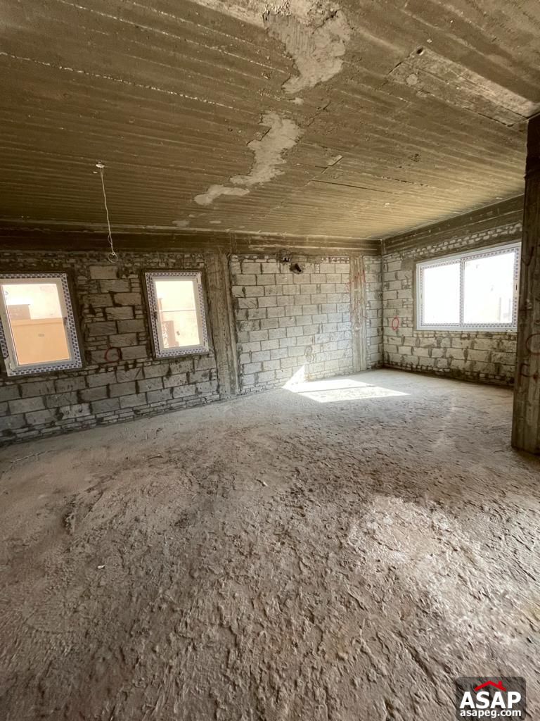 Villa for Sale in Mivida Emaar