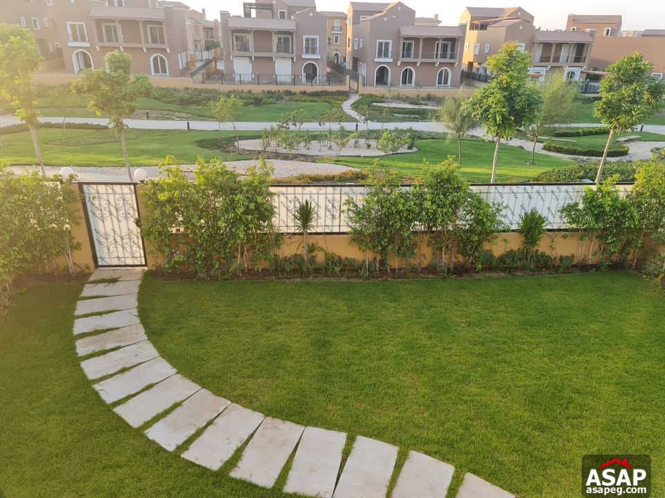 Stand Alone for Rent in Hyde Park