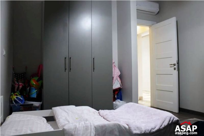 Apartment for Rent in WaterWay Apartment for Rent in WaterWay