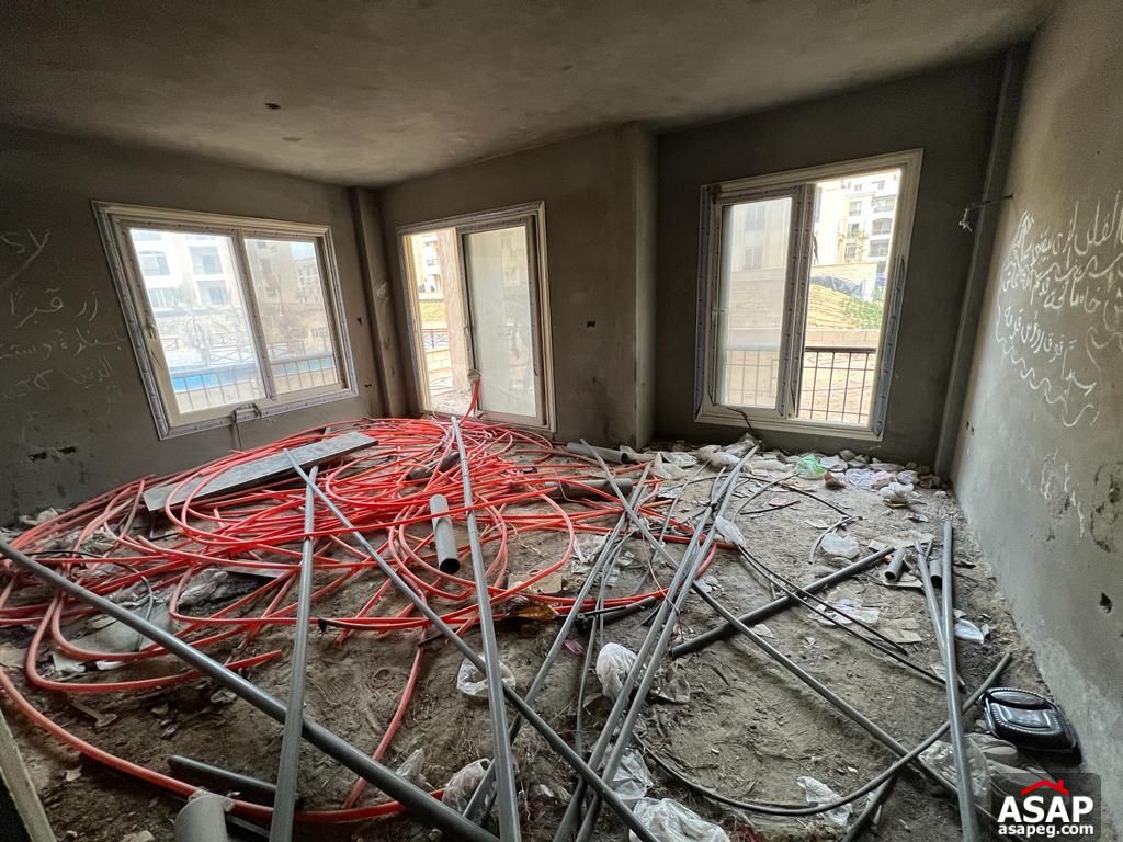 Ground Floor for Sale in Stone Residence