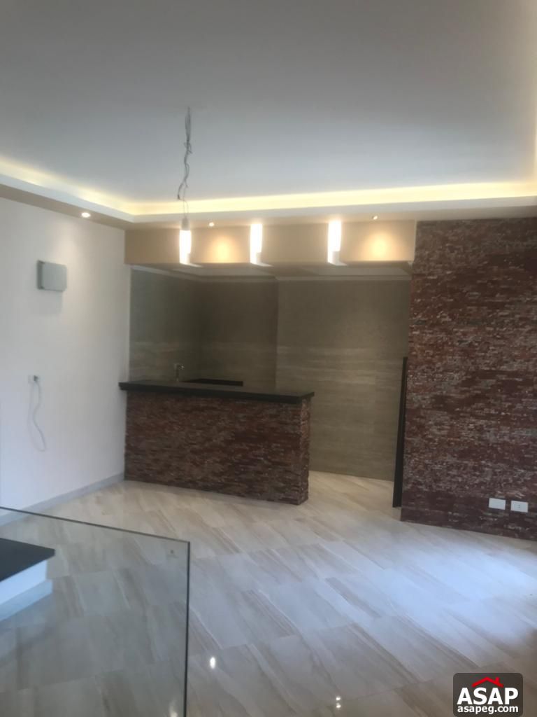 Duplex with Garden for Rent in Eastown Sodic