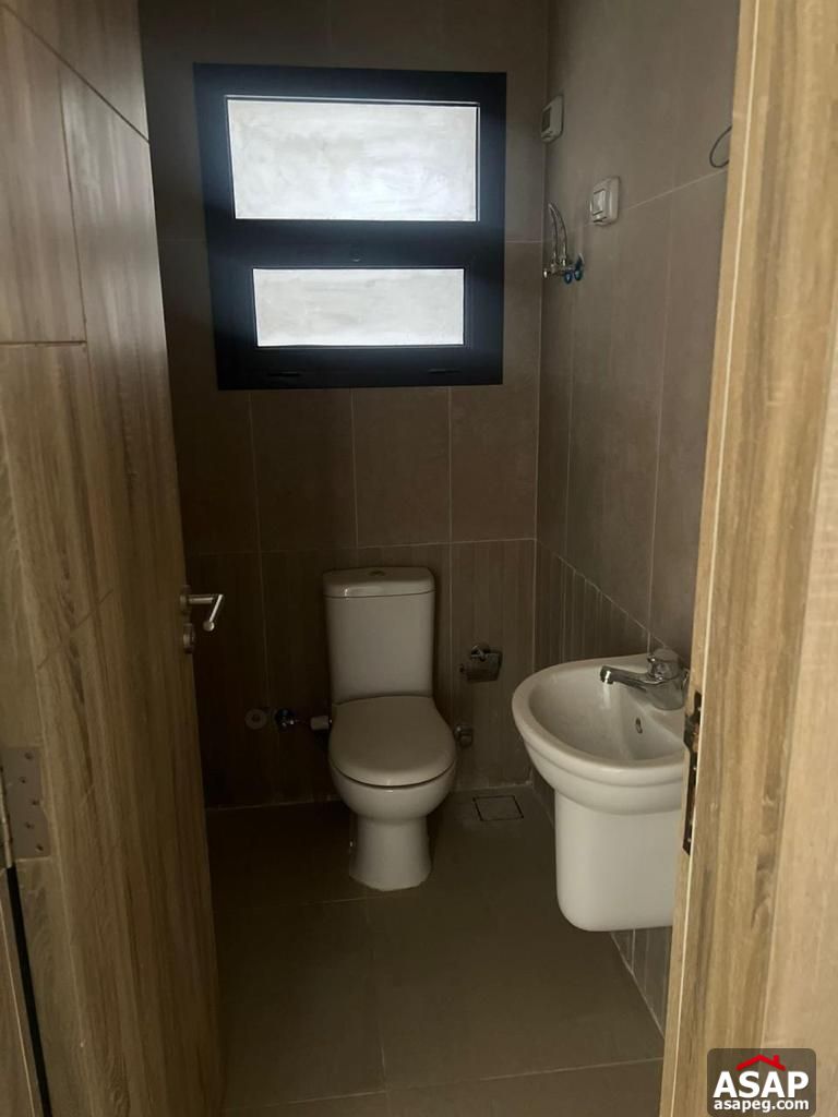 Ground Floor for Sale in Fifth Square Compound