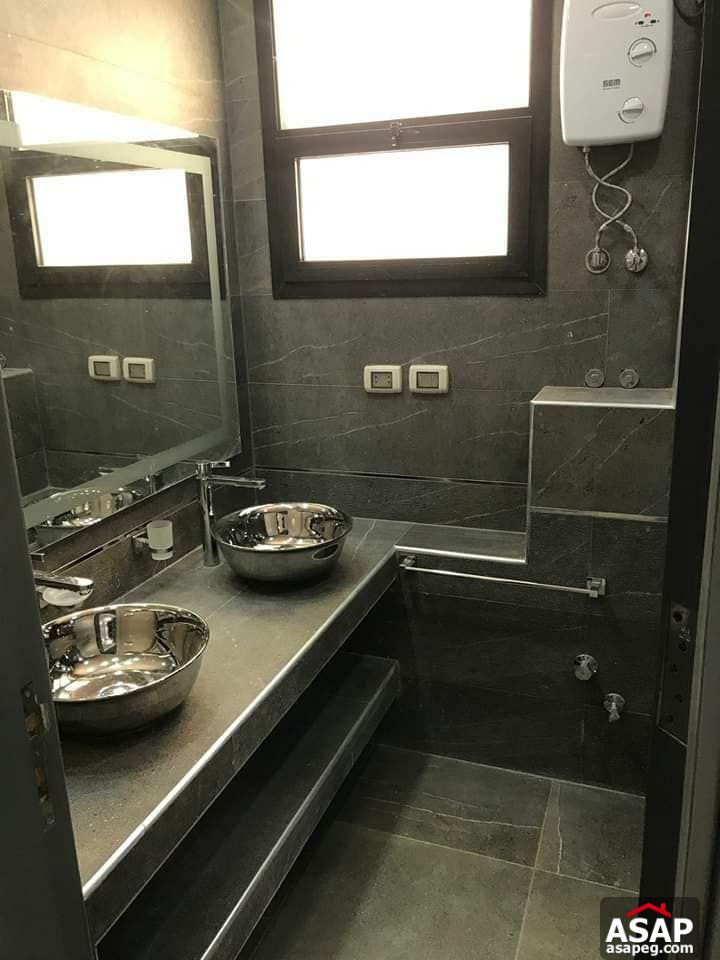 Furnished Duplex with Garden for Rent in Eastown Furnished Duplex with Garden for Rent in Eastown