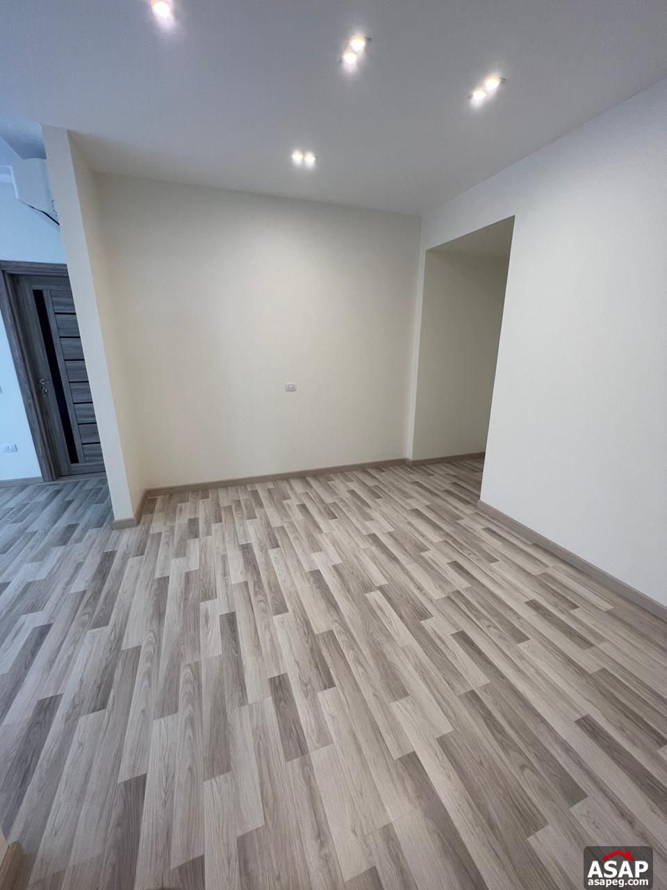 Apartment with Lake View for Rent in Lake View Residence Apartment with Lake View for Rent in Lake View Residence