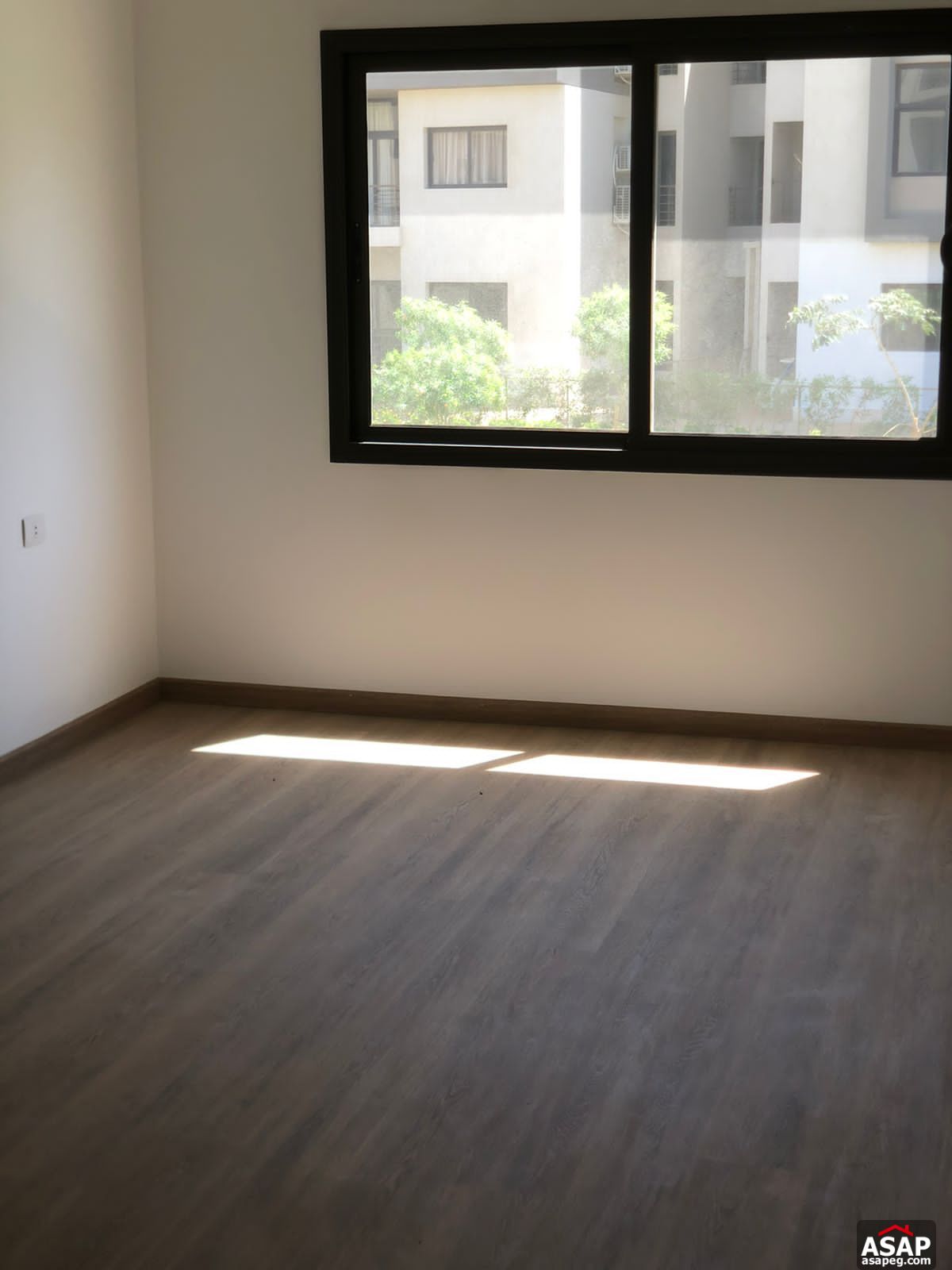 Apartment for Rent in Fifth Square Apartment for Rent in Fifth Square