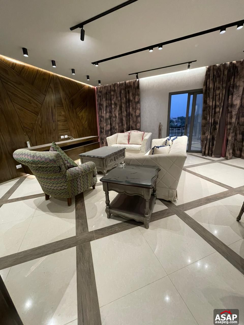 Furnished Apartment for Rent in Eastown Furnished Apartment for Rent in Eastown