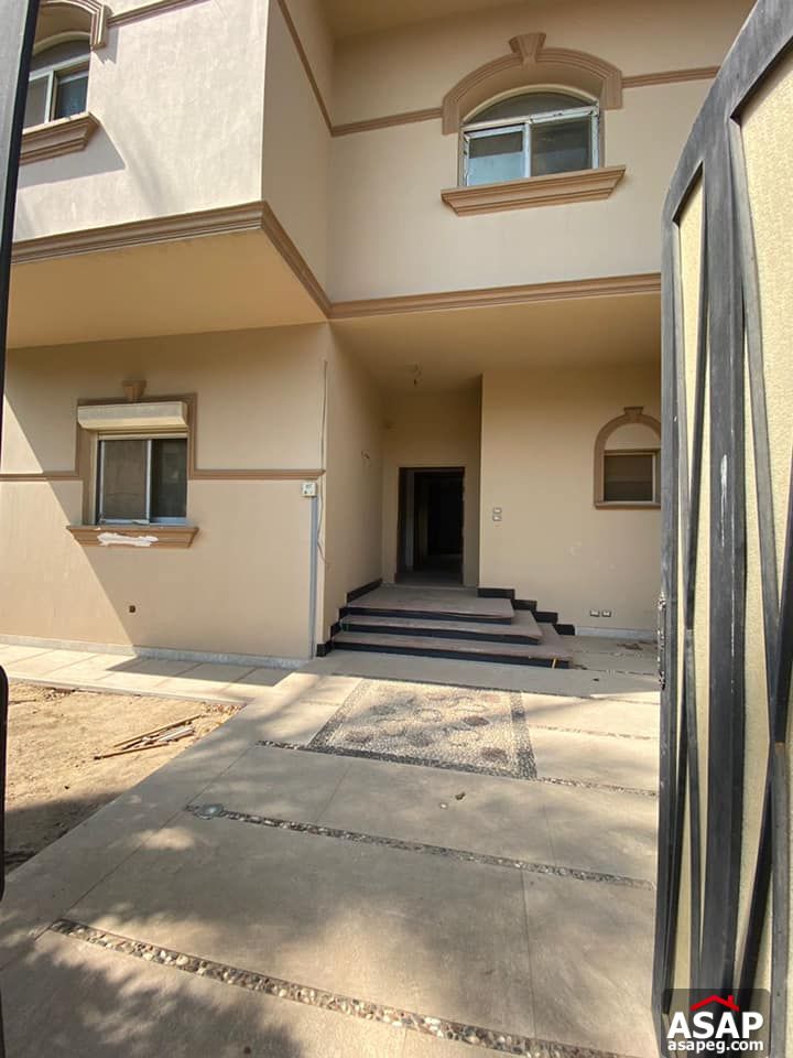 Twin House for Rent in Moon Valley 1