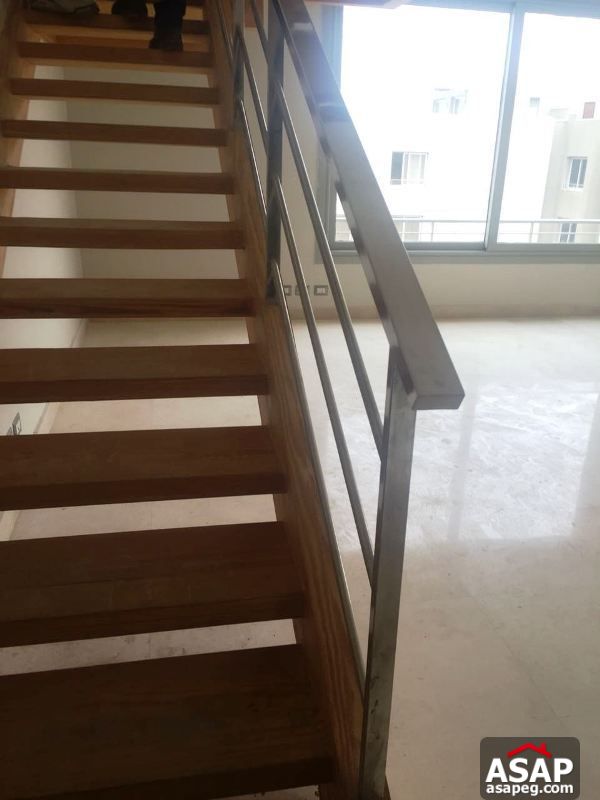 Penthouse for Rent in Village Gate