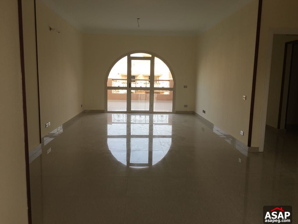Villa with Pool for Rent in Royal City - Sheikh Zayed Villa with Pool for Rent in Royal City - Sheikh Zayed