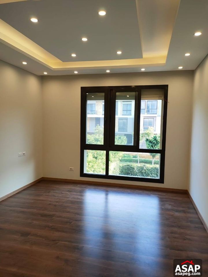 Ground Floor 263m for Rent in Eastown Compound