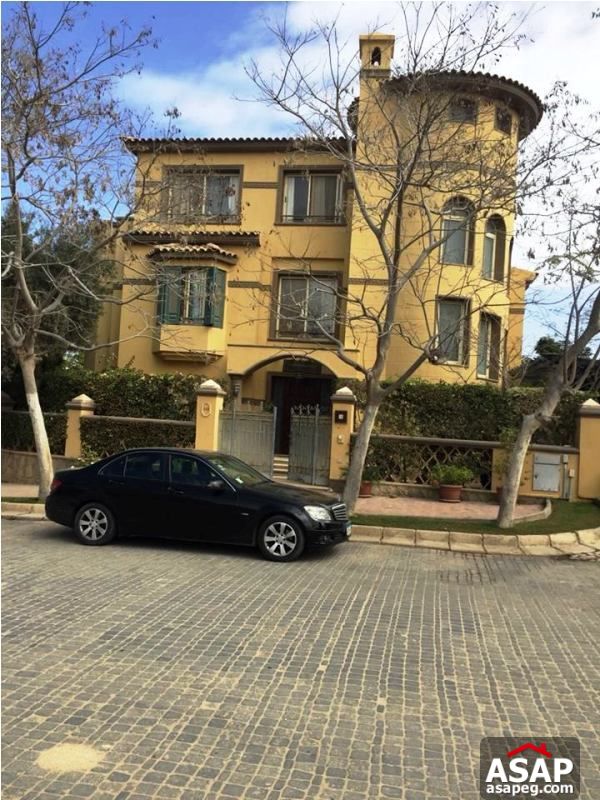 Villa with Pool for Rent in Palm Hills - 6 October Villa with Pool for Rent in Palm Hills - 6 October