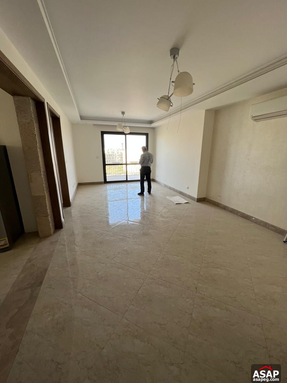 Semi Furnished Apartment for Rent in Eastown Semi Furnished Apartment for Rent in Eastown