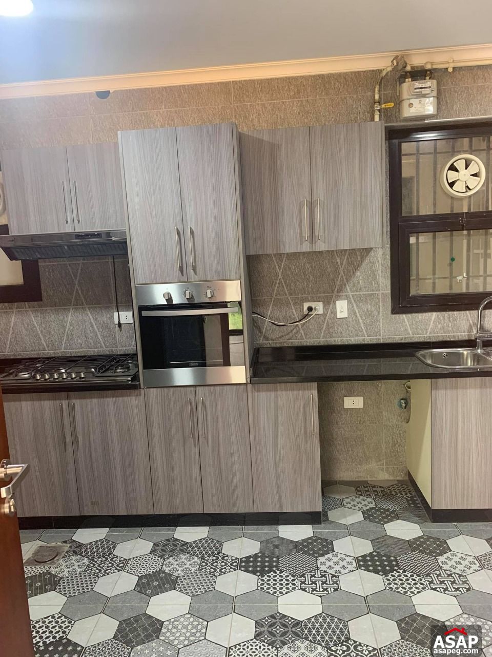 Duplex with Garden for Rent in Eastown