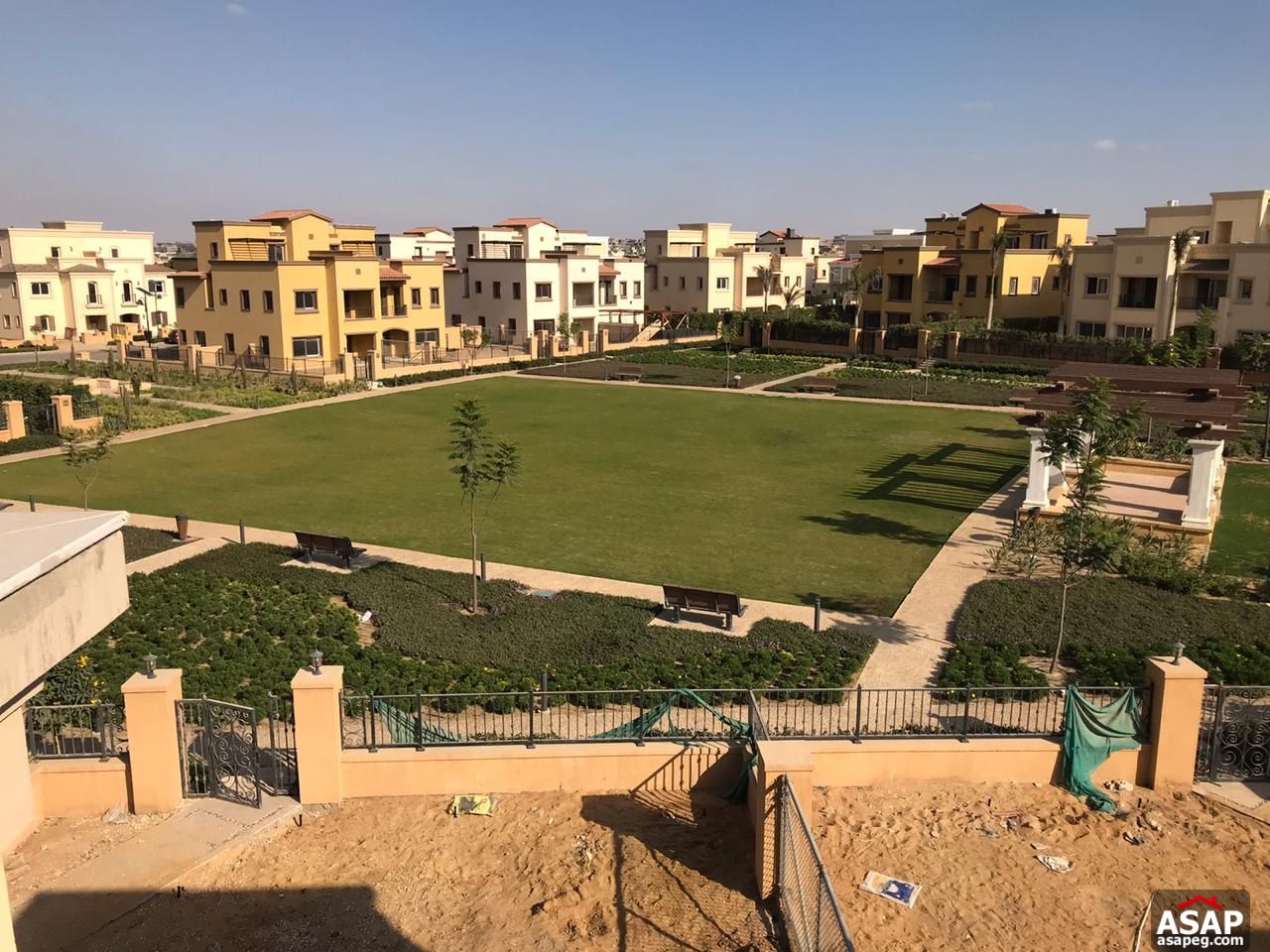 Twin House for Rent in Mivida Emaar