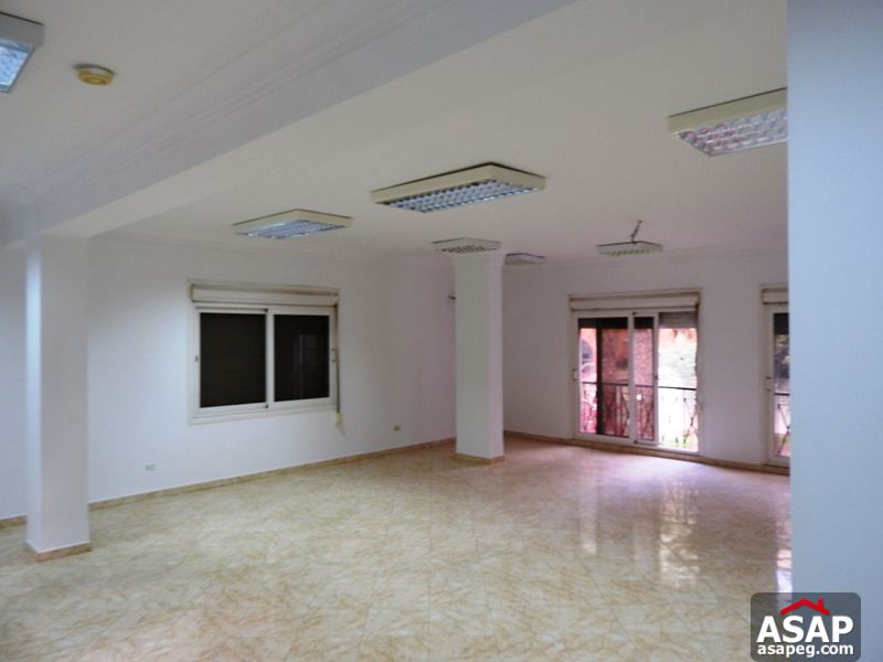 Villa with Big Garden in Katameya Residence