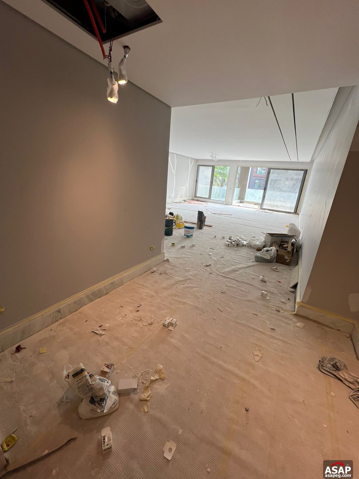 Apartment for Rent in Silver Palm Compound Apartment for Rent in Silver Palm Compound