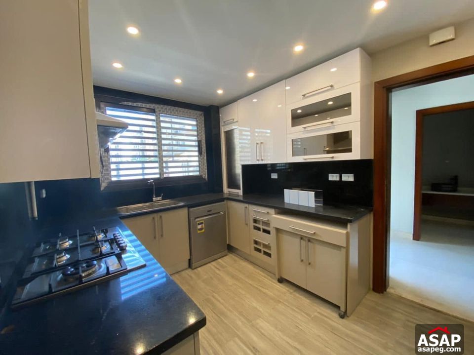 Duplex with Garden for Rent in Westown Duplex with Garden for Rent in Westown