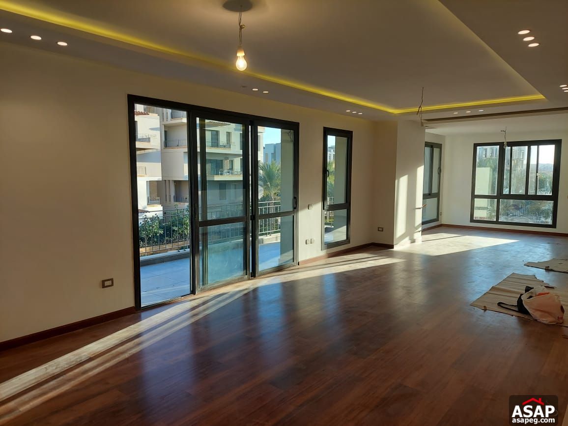 Triplex with Roof for Rent in Eastown Sodic