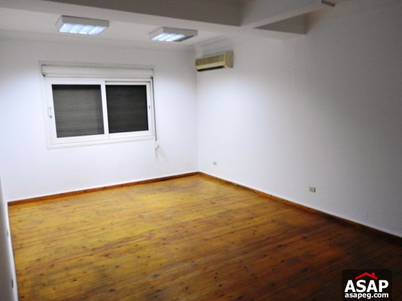 Villa with Big Garden in Katameya Residence