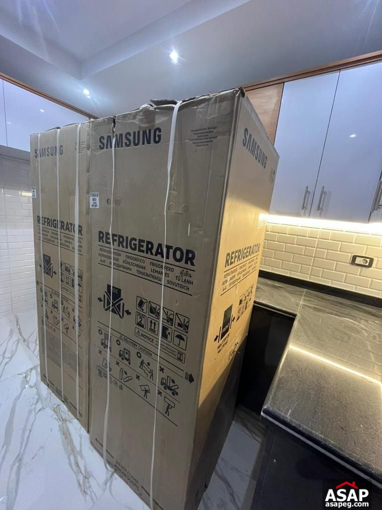 Triplex for Rent in Eastown Compound Triplex for Rent in Eastown Compound