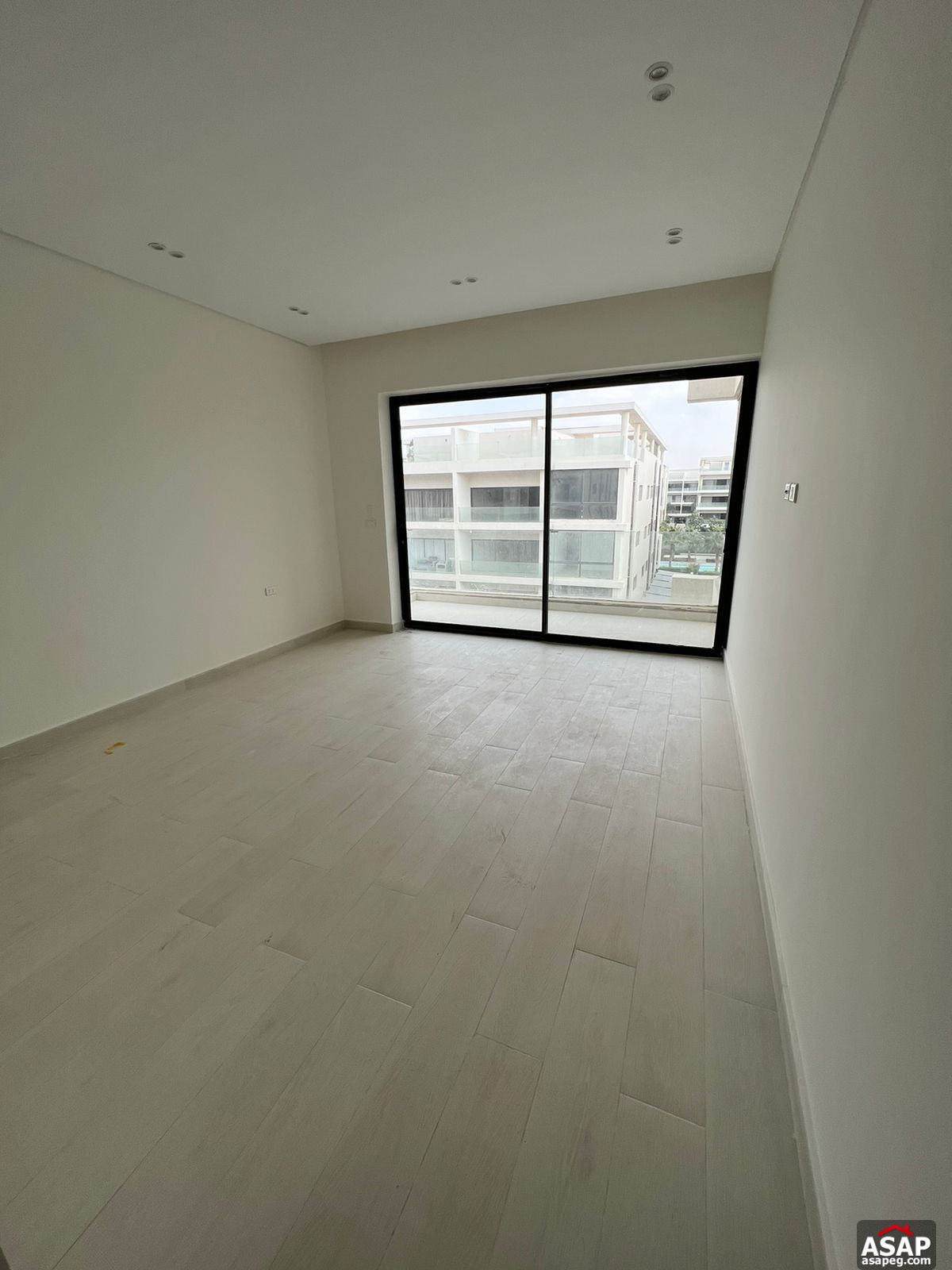 Penthouse for Rent in Lake View Residence Penthouse for Rent in Lake View Residence