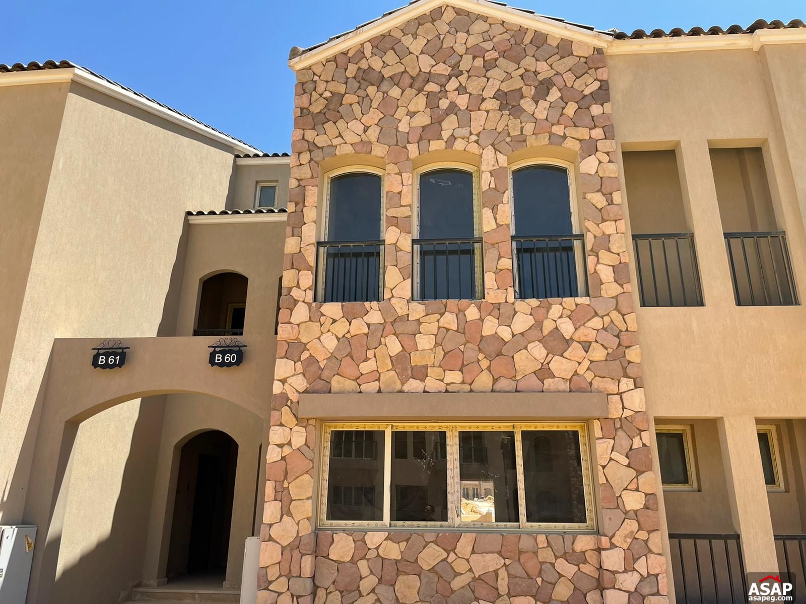 Town House for Sale in Future City