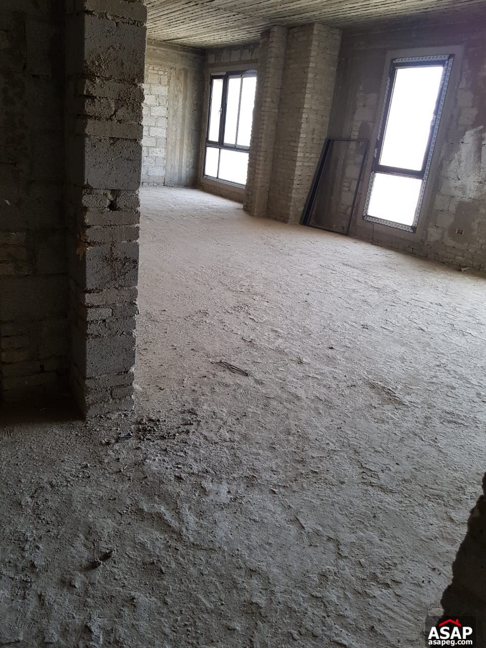 Triplex for Sale in Eastown Compound Triplex for Sale in Eastown Compound