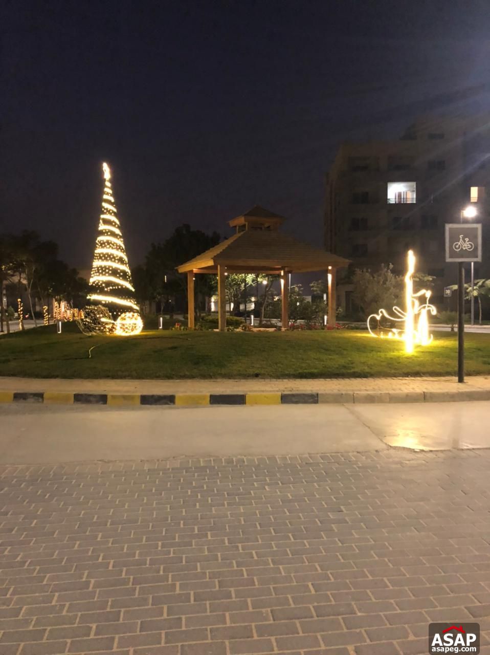 Villa for Sale in the Square Compound