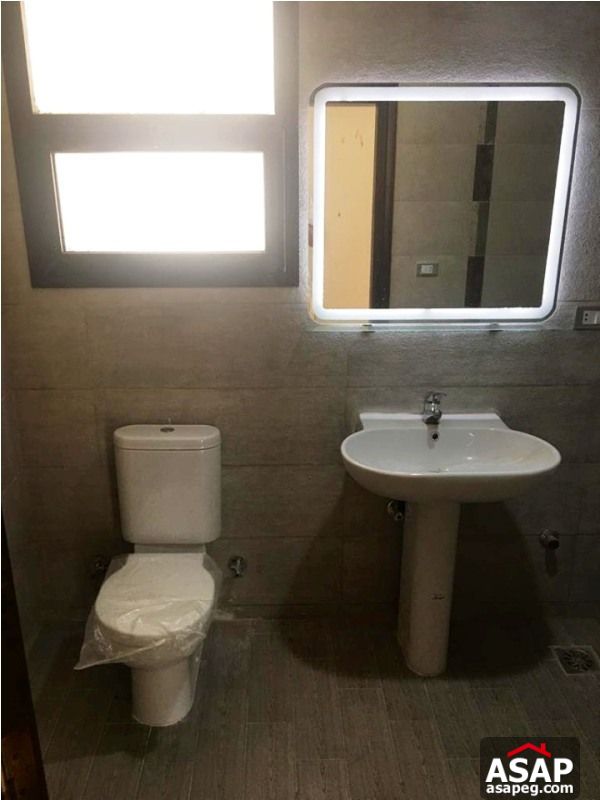 Duplex with Garden for Rent in Eastown Sodic