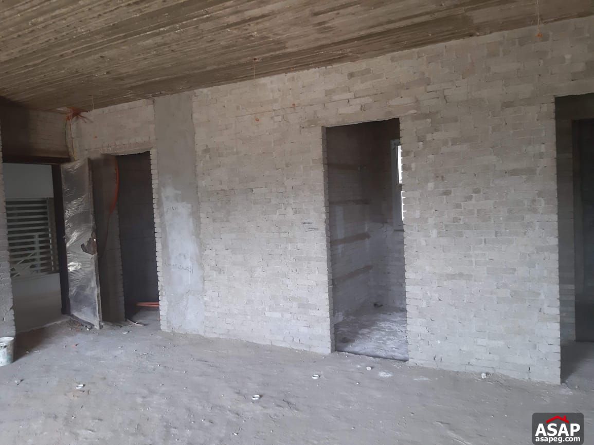 Apartment for Sale in Village Gate Apartment for Sale in Village Gate